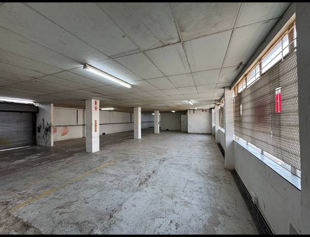 500M² WAREHOUSE TO LET IN KEW